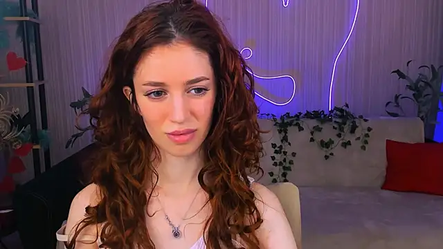Snapshot of ChristinaConteeree chatting on 4, 6, 2026 ChristinaConteeree online show from 4, 6, 2026