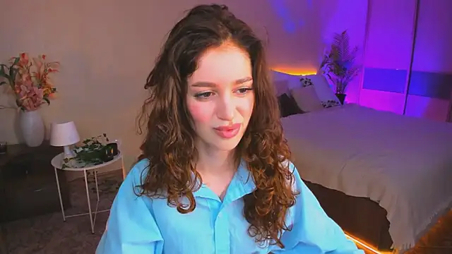 ChristinaConteeree online show from 6, 10, 2025