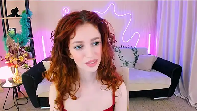 ChristinaConteeree online show from 14, 11, 2025