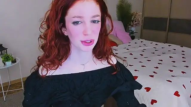 ChristinaConteeree online show from 9, 5, 2026