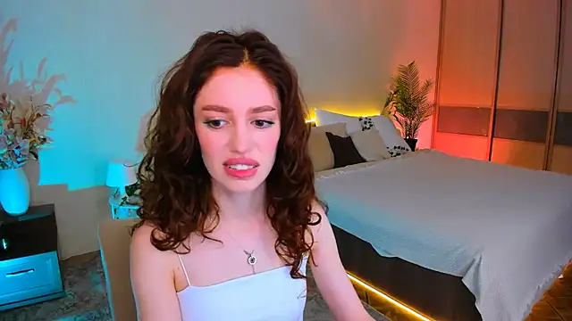 ChristinaConteeree online show from 4, 10, 2025