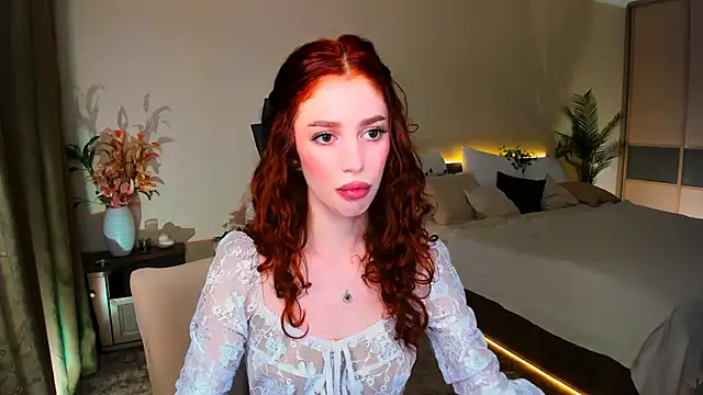 ChristinaConteeree online show from 22, 10, 2025