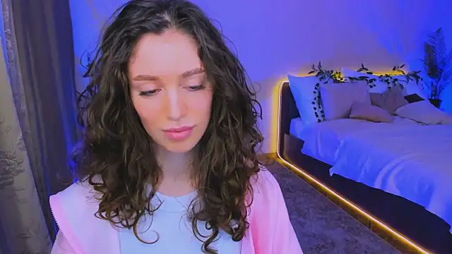 ChristinaConteeree online show from 24, 9, 2025