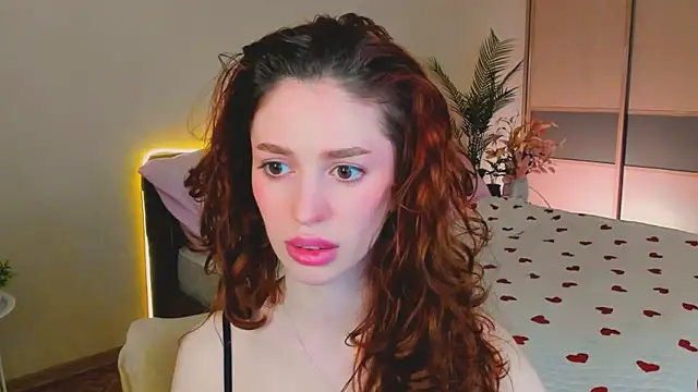 ChristinaConteeree online show from 23, 4, 2026