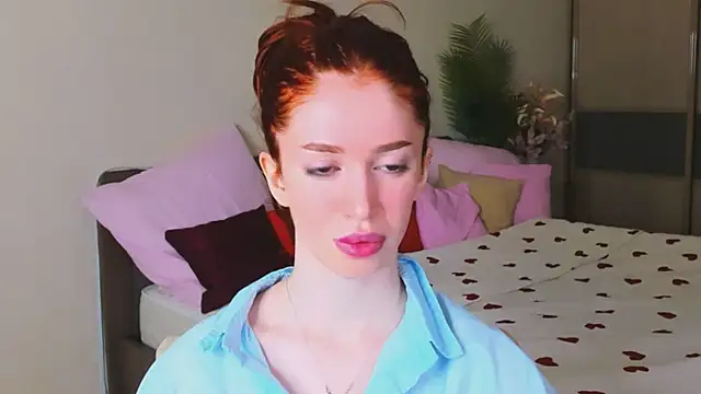 ChristinaConteeree online show from 4, 5, 2026