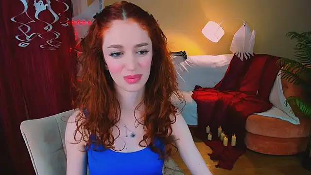 ChristinaConteeree online show from 25, 10, 2025