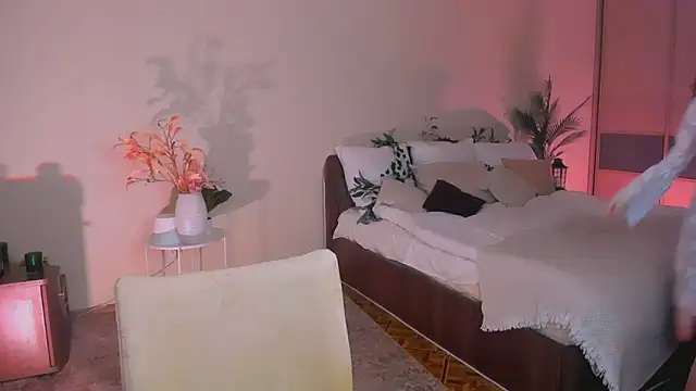 ChristinaConteeree online show from 24, 11, 2025