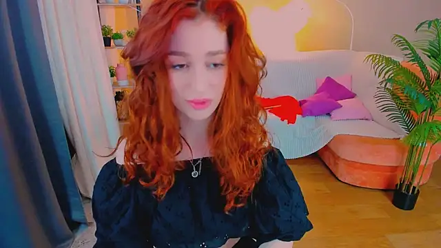 ChristinaConteeree online show from 9, 11, 2025