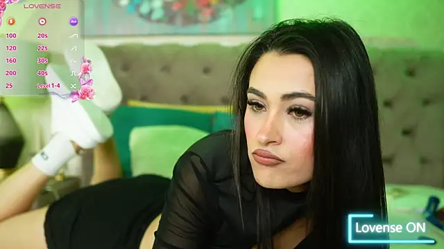 Pretty Lia  online show from 19, 12, 2025