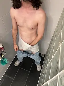 Snapshot of Frankieyyy1 chatting on 28, 9, 2025 Frankieyyy1 online show from 28, 9, 2025