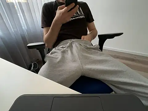 Frankieyyy1 online show from 23, 4, 2026