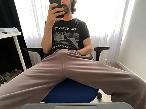 Frankieyyy1 online show from 7, 7, 2026