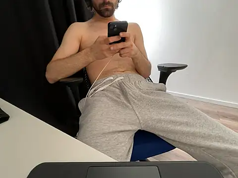 Frankieyyy1 online show from 2, 5, 2026