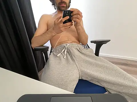 Frankieyyy1 online show from 8, 5, 2026