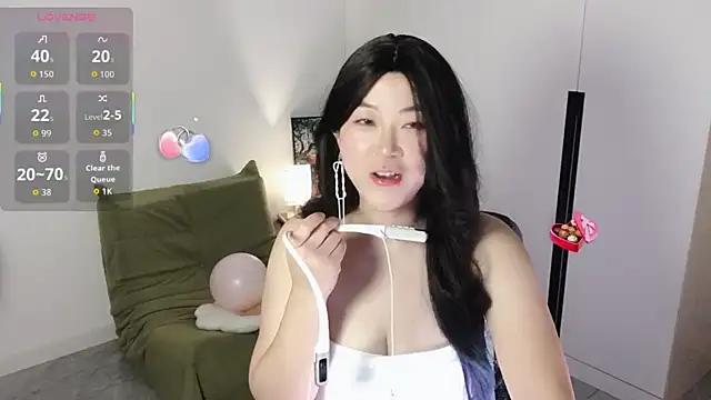 Emmaq996 online show from 16, 9, 2025