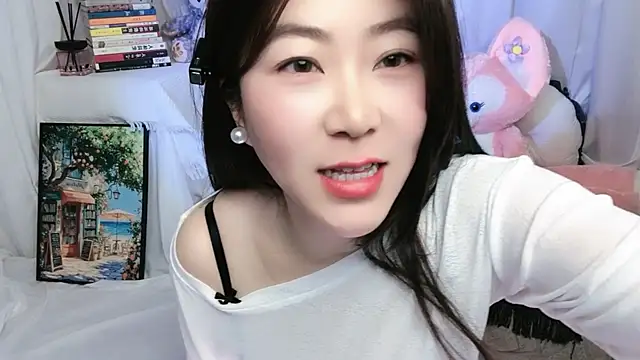 Emmaq996 online show from 11, 4, 2026