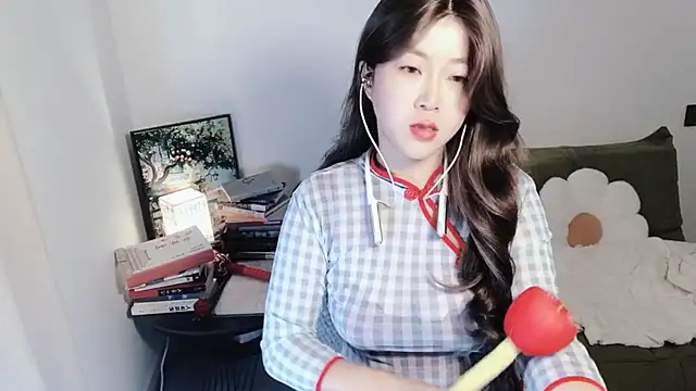 Emmaq996 online show from 6, 11, 2025