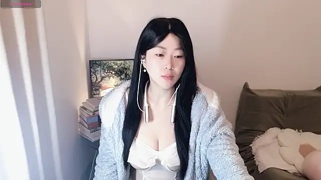 Emmaq996 online show from 17, 12, 2025