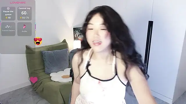 Emmaq996 online show from 6, 10, 2025