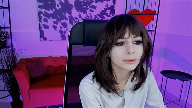 CrystallBloom online show from 7, 10, 2025