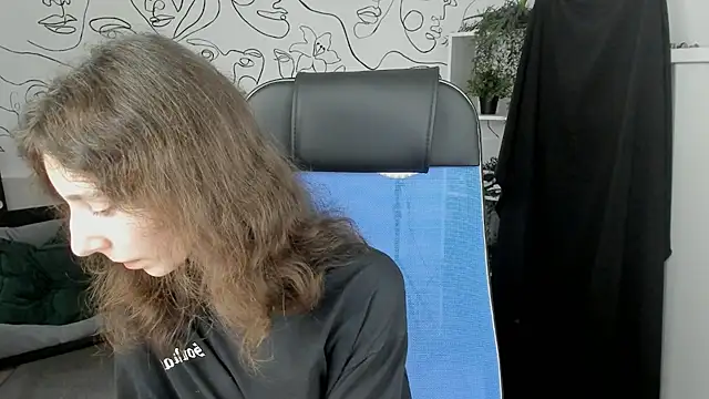 EmmanuellBrown online show from 10, 9, 2025