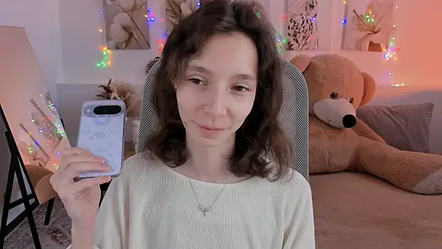 EmmanuellBrown online show from 14, 4, 2026