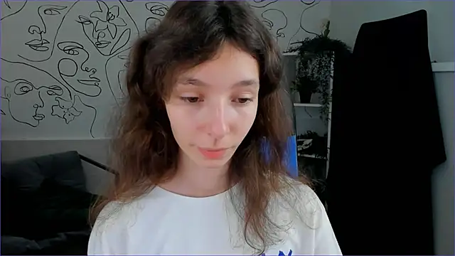 EmmanuellBrown online show from 1, 10, 2025