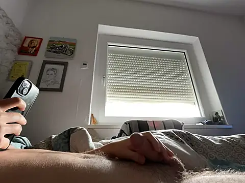 xmilolivex online show from 18, 4, 2026