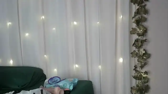 angelainparis28 online show from 2, 10, 2025