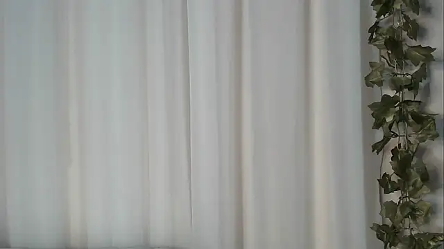 angelainparis28 online show from 9, 11, 2025