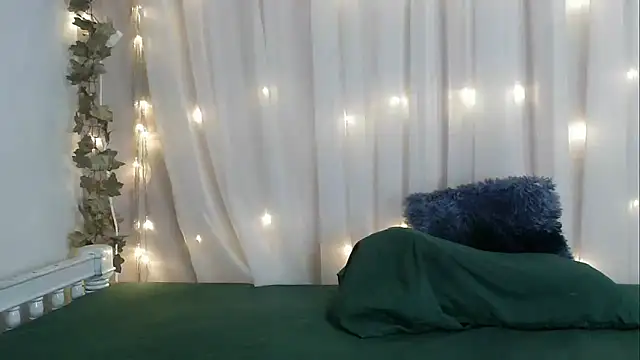 angelainparis28 online show from 11, 10, 2025