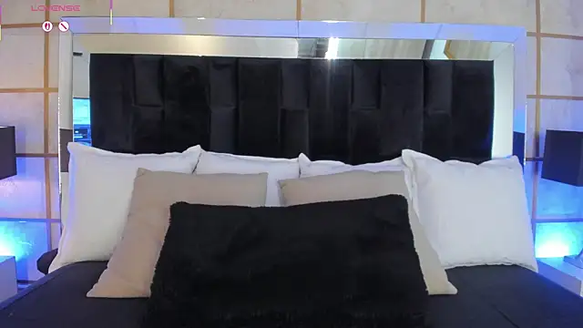 GretaVelvet online show from 14, 9, 2025