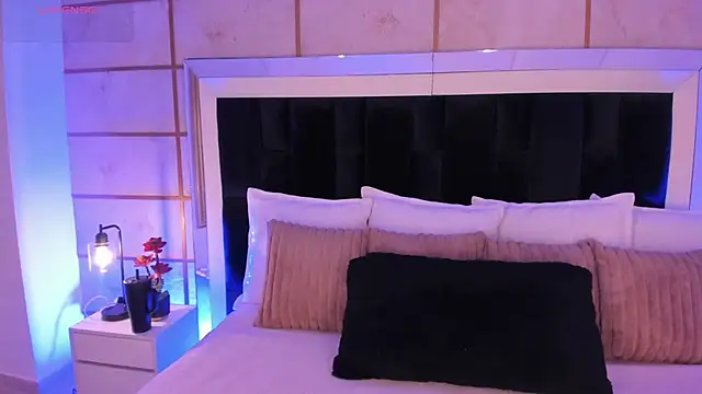 GretaVelvet online show from 9, 2, 2026