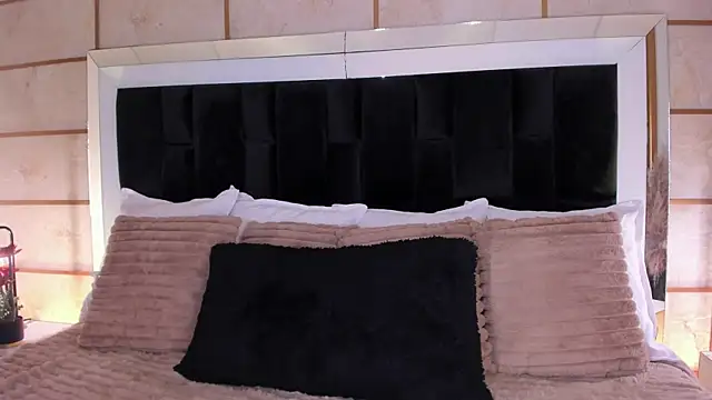 GretaVelvet online show from 14, 7, 2026