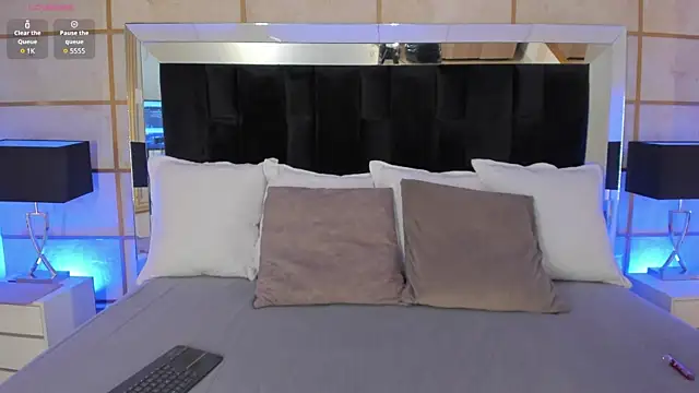 GretaVelvet online show from 8, 9, 2025