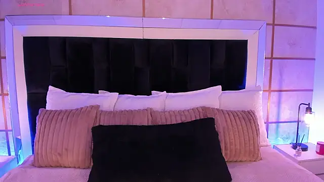 GretaVelvet online show from 31, 1, 2026