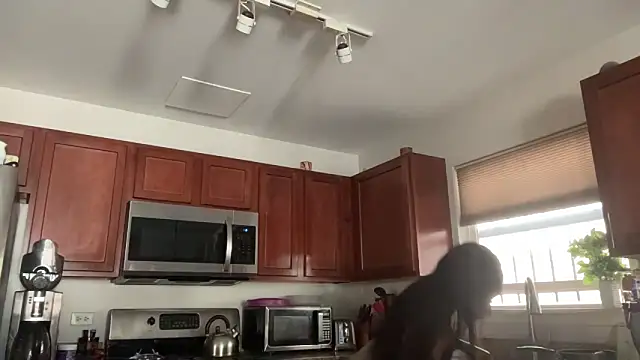 Peachyz69 online show from 28, 9, 2025