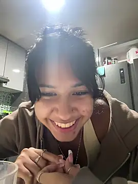 lynn9000 online show from 29, 9, 2025