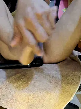 Bee sweet online show from 19, 10, 2025