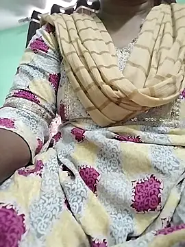 Snapshot of Monika_Telugu_Girl chatting on 19, 9, 2025 Monika Telugu Girl online show from 19, 9, 2025