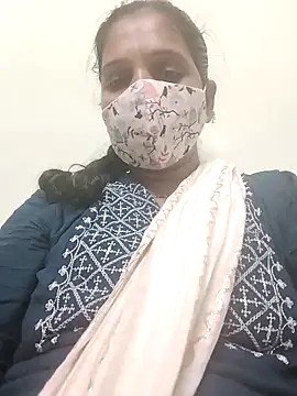 Snapshot of Monika_Telugu_Girl chatting on 20, 10, 2025 Monika Telugu Girl online show from 20, 10, 2025