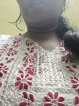 Snapshot of Monika_Telugu_Girl chatting on 15, 10, 2025 Monika Telugu Girl online show from 15, 10, 2025