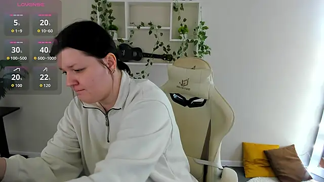 Michele Greenn online show from 14, 11, 2025