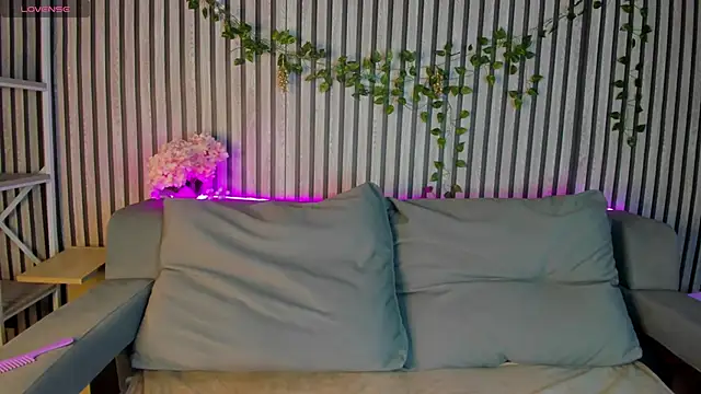 Michele Greenn online show from 2, 2, 2026