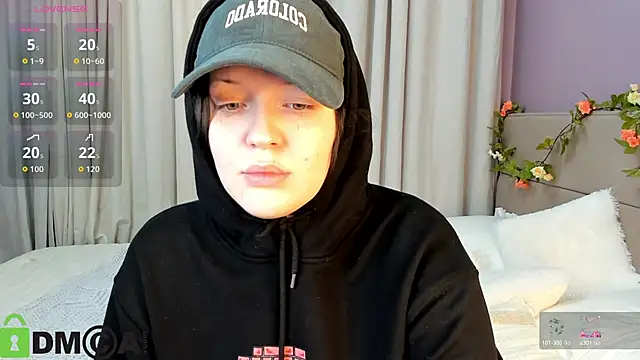 Michele Greenn online show from 26, 9, 2025