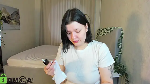 Michele Greenn online show from 15, 11, 2025