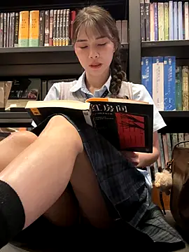 Adora188 online show from 3, 10, 2025