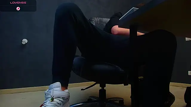 EnzoRace online show from 7, 10, 2025