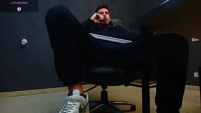 EnzoRace online show from 28, 9, 2025