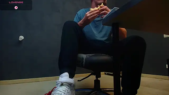 EnzoRace online show from 10, 10, 2025